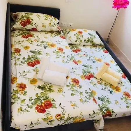 Corte Molini 27 * Garda (Verona)